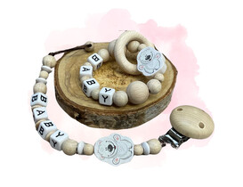 Greifling und Schnullerkette